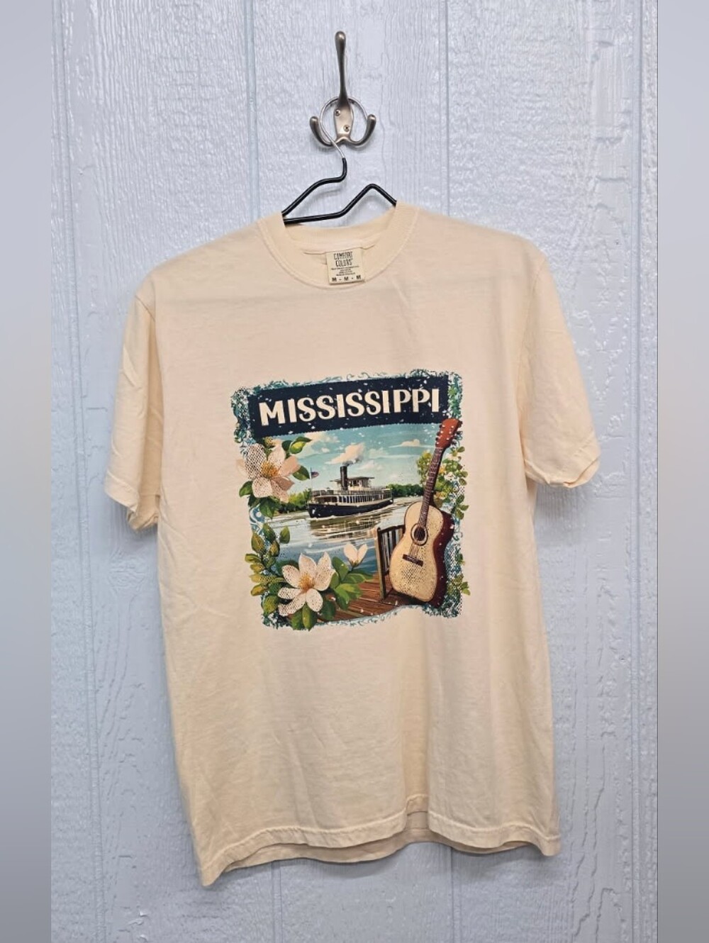 New Medium Mississippi Comfort Colors Cream Heavyweight Crewneck Tee